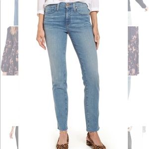 Caslon High Waist Slim Straight Leg Jeans